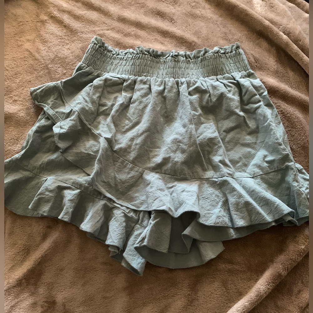 Bloomer-Like Shorts/Skirt
